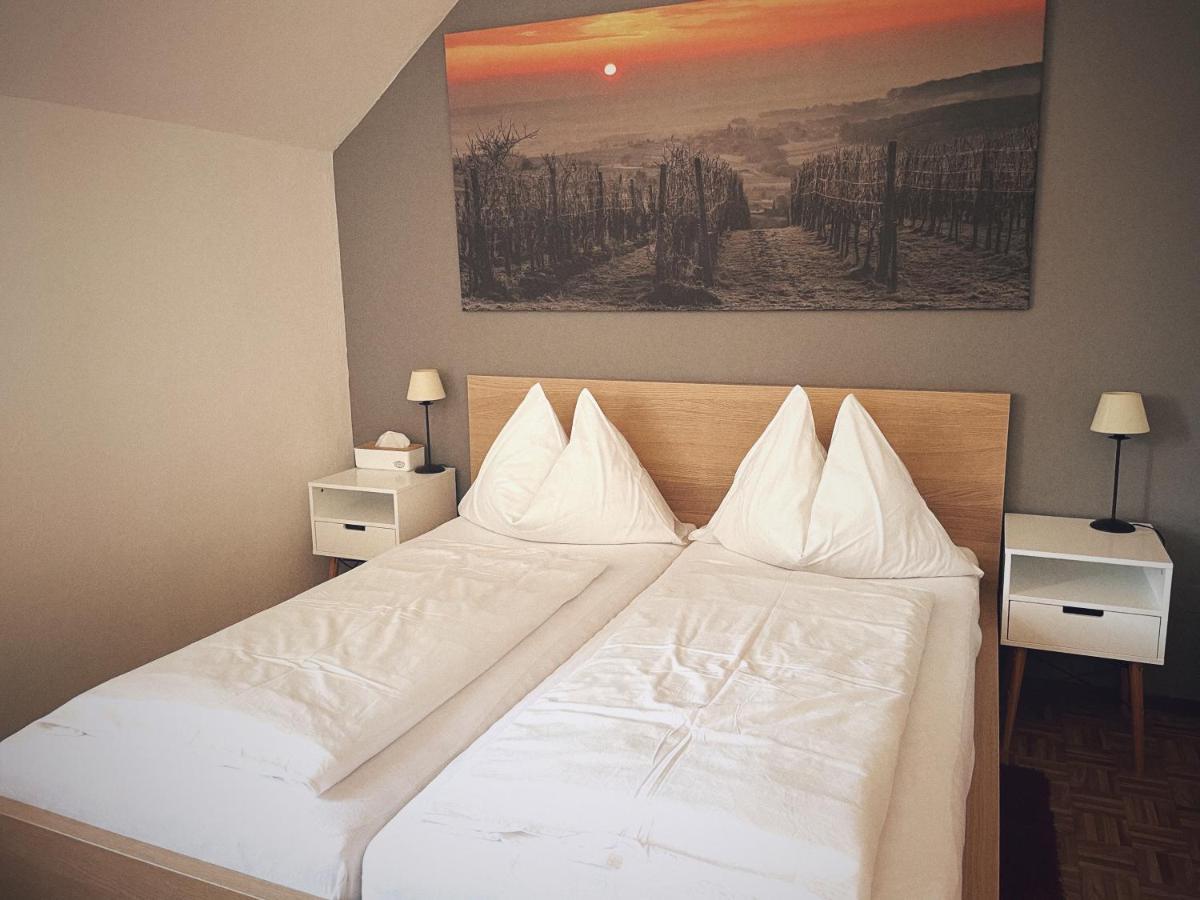 Blaufraenkisch, Bed & Breakfast Am Weingut Schuetzenhof Deutsch Schuetzen-Eisenberg Extérieur photo